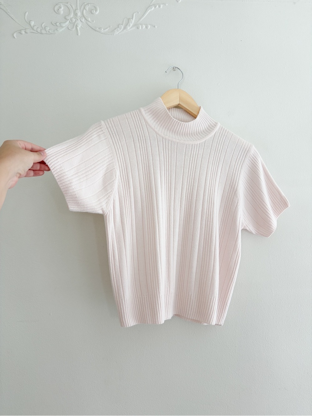 Vintage mockneck knit top - Picture 2 of 4